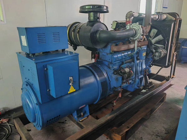 长宁100kW柴油发电机组使用多级机油有哪些优缺点？